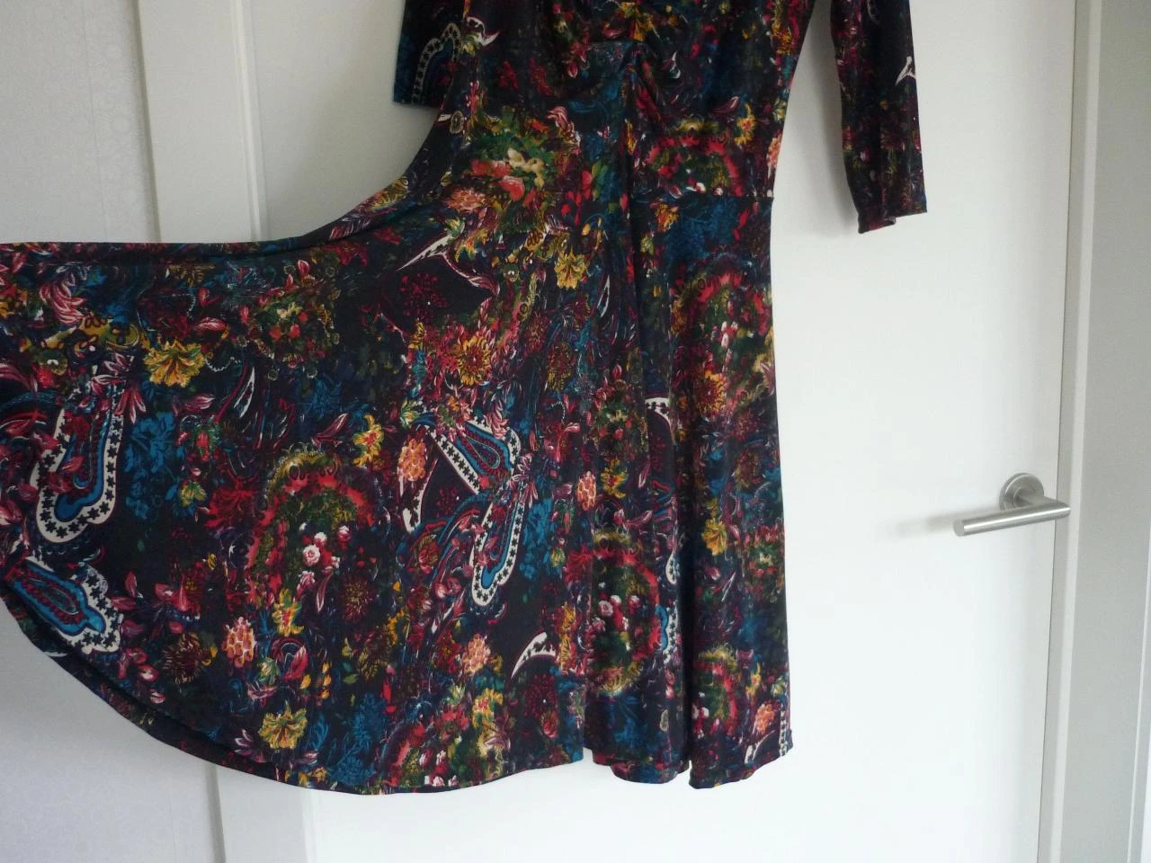Vestido con motivo turquesa oscuro con mangas 3/4 Talla 38 – photo 3